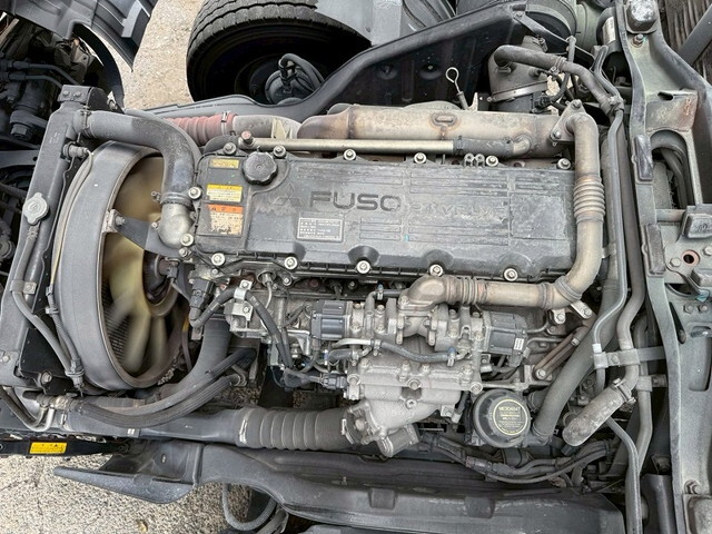 三菱ふそうファイター平ボディ増トン（6t・8t）[写真15]