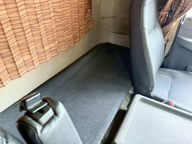 三菱ふそうファイター平ボディ増トン（6t・8t）[写真17]