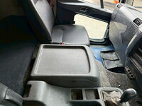 三菱ふそうファイター平ボディ増トン（6t・8t）[写真19]