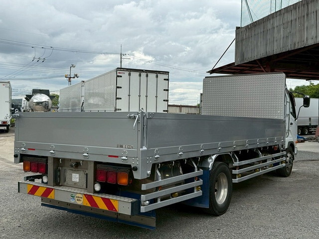 三菱ふそうファイター平ボディ増トン（6t・8t）[写真02]