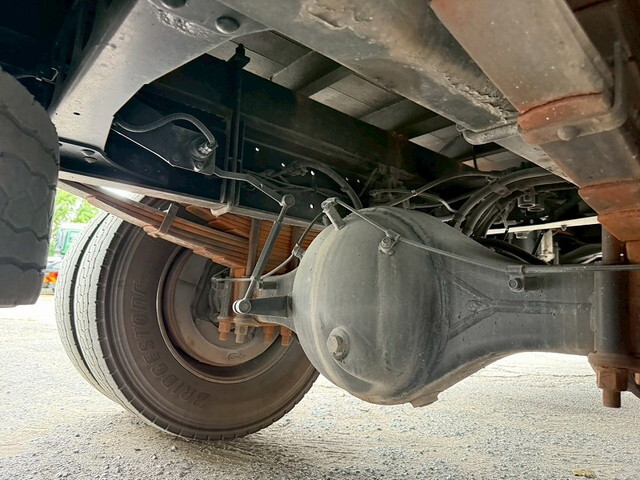 三菱ふそうファイター平ボディ増トン（6t・8t）[写真31]