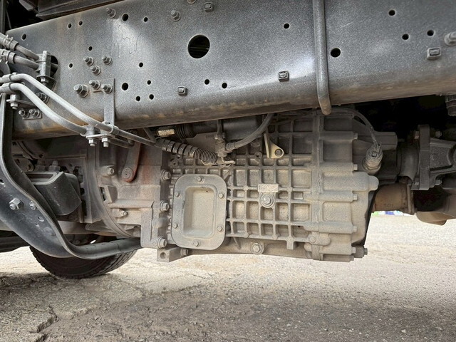 三菱ふそうファイター平ボディ増トン（6t・8t）[写真32]