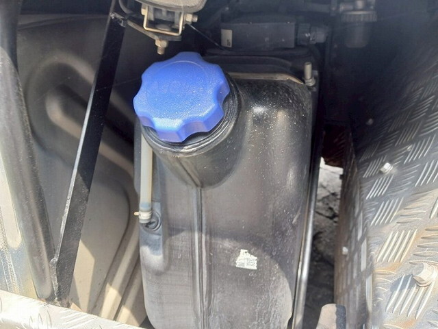 いすゞギガトレーラーヘッド（トラクターヘッド）大型（10t）[写真24]