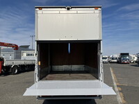 三菱ふそうキャンターアルミバン小型（2t・3t）[写真11]