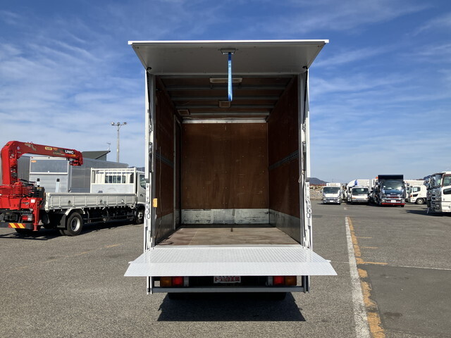 三菱ふそうキャンターアルミバン小型（2t・3t）[写真11]