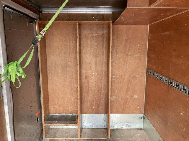 三菱ふそうキャンターアルミバン小型（2t・3t）[写真18]