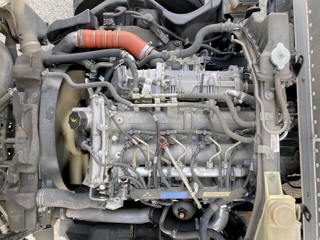 三菱ふそうキャンターアルミバン小型（2t・3t）[写真28]