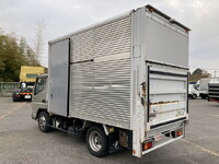 三菱ふそうキャンターアルミバン小型（2t・3t）[写真05]