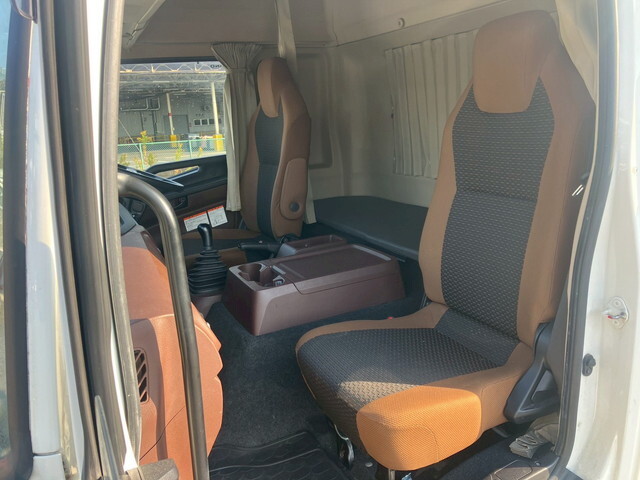 日野レンジャーアルミバン中型（4t）[写真30]