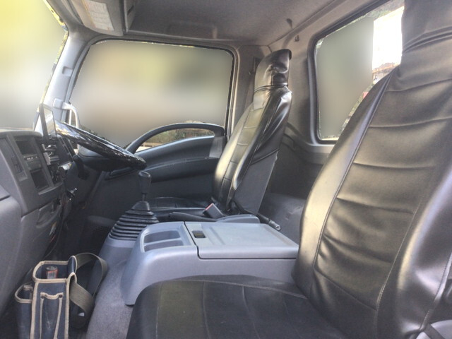 いすゞフォワードセルフクレーン4段増トン（6t・8t）[写真22]