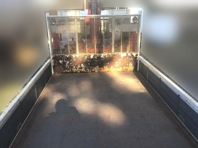 いすゞフォワードセルフクレーン4段増トン（6t・8t）[写真07]