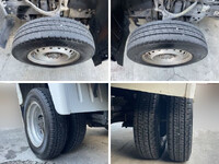 トヨタトヨエース平ボディ小型（2t・3t）[写真11]