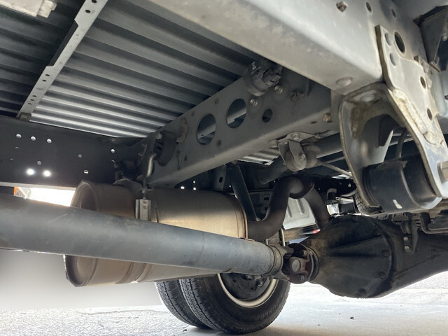 トヨタトヨエース平ボディ小型（2t・3t）[写真16]