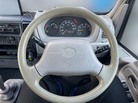 トヨタトヨエース平ボディ小型（2t・3t）[写真33]