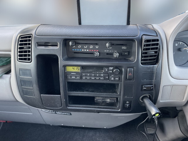 トヨタトヨエース平ボディ小型（2t・3t）[写真36]