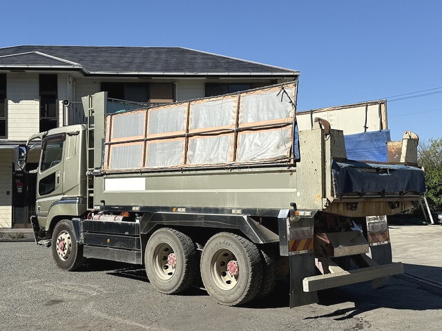 三菱ふそうスーパーグレートダンプ大型（10t）[写真02]