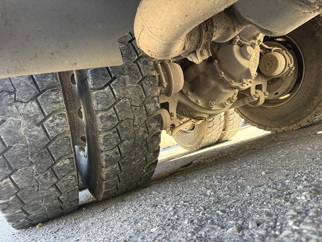 三菱ふそうスーパーグレートダンプ大型（10t）[写真25]