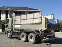 三菱ふそうスーパーグレートダンプ大型（10t）[写真02]