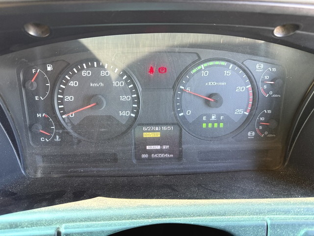 三菱ふそうスーパーグレートダンプ大型（10t）[写真34]