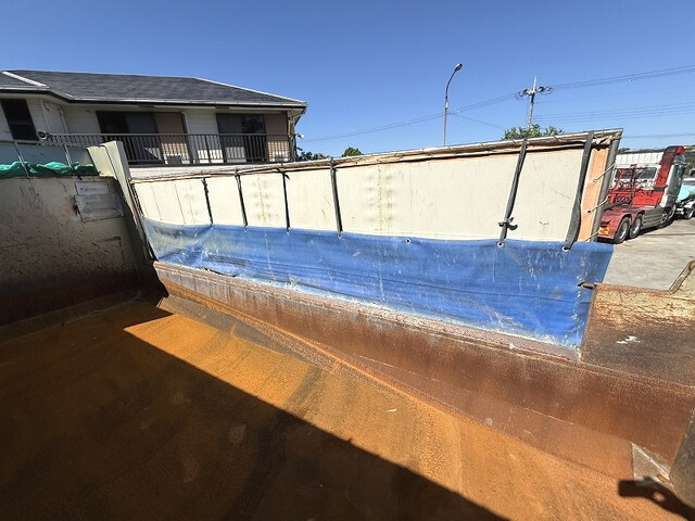 三菱ふそうスーパーグレートダンプ大型（10t）[写真39]