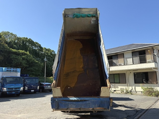 三菱ふそうスーパーグレートダンプ大型（10t）[写真06]