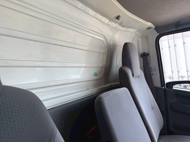 いすゞエルフ冷凍車（冷蔵車）小型（2t・3t）[写真22]