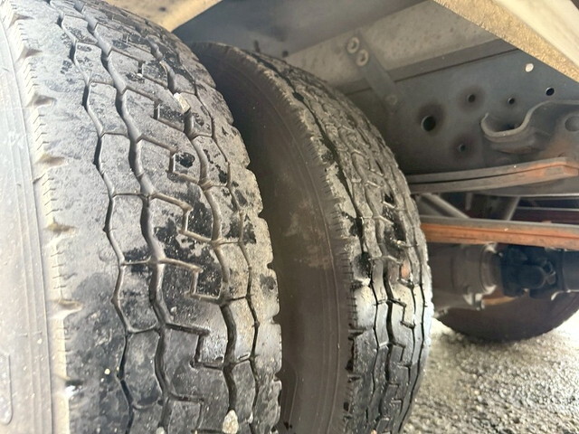 いすゞエルフ冷凍車（冷蔵車）小型（2t・3t）[写真34]