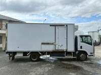 いすゞエルフ冷凍車（冷蔵車）小型（2t・3t）[写真06]