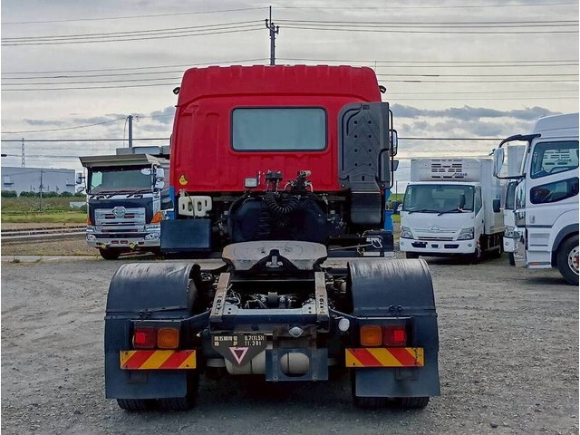 いすゞギガトレーラーヘッド（トラクターヘッド）大型（10t）[写真14]