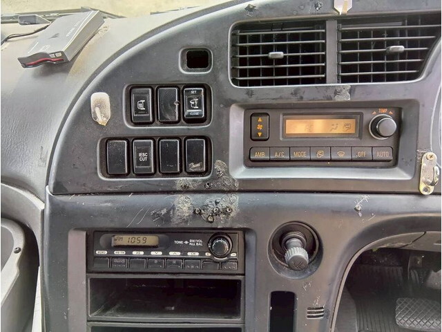 いすゞギガトレーラーヘッド（トラクターヘッド）大型（10t）[写真26]