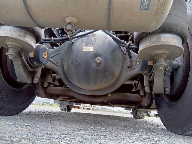 いすゞギガトレーラーヘッド（トラクターヘッド）大型（10t）[写真40]