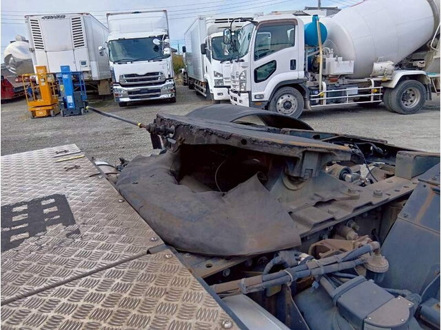 いすゞギガトレーラーヘッド（トラクターヘッド）大型（10t）[写真09]