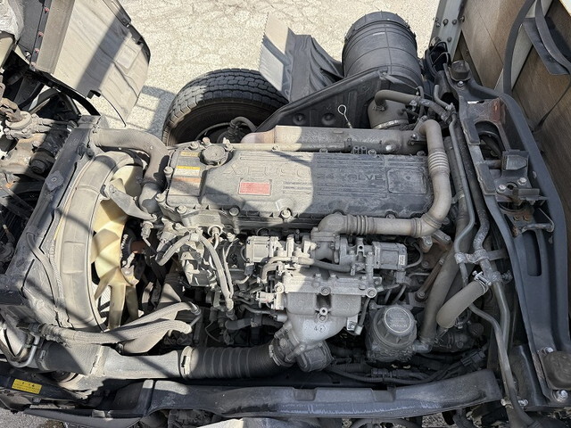 三菱ふそうファイター平ボディ増トン（6t・8t）[写真10]