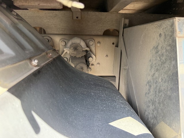 三菱ふそうファイター平ボディ増トン（6t・8t）[写真19]