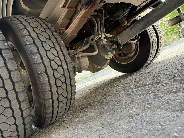 三菱ふそうファイター平ボディ増トン（6t・8t）[写真23]