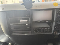 三菱ふそうファイター平ボディ増トン（6t・8t）[写真35]