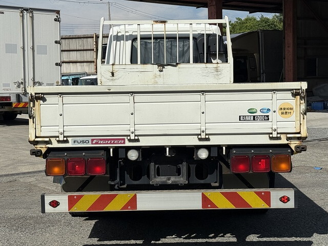 三菱ふそうファイター平ボディ増トン（6t・8t）[写真07]