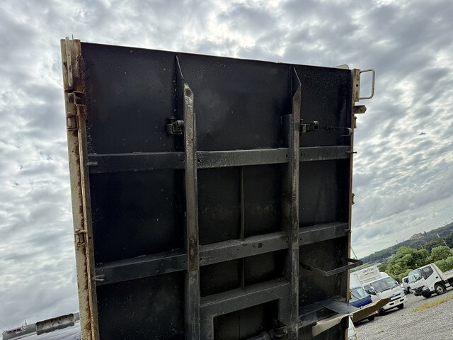 いすゞエルフダンプ小型（2t・3t）[写真26]