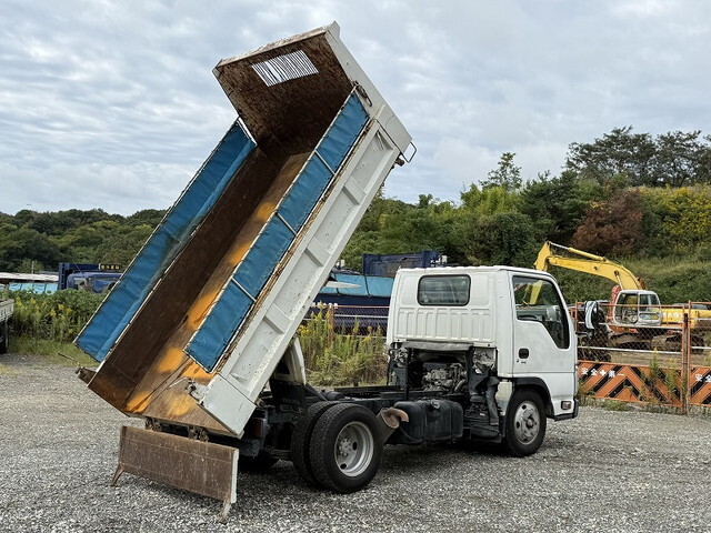 いすゞエルフダンプ小型（2t・3t）[写真03]