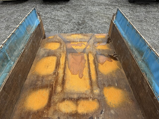 いすゞエルフダンプ小型（2t・3t）[写真09]