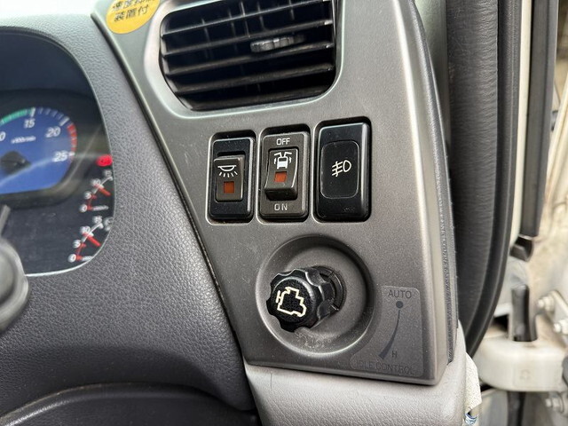 UDトラックスその他の車種アルミウイング大型（10t）[写真30]