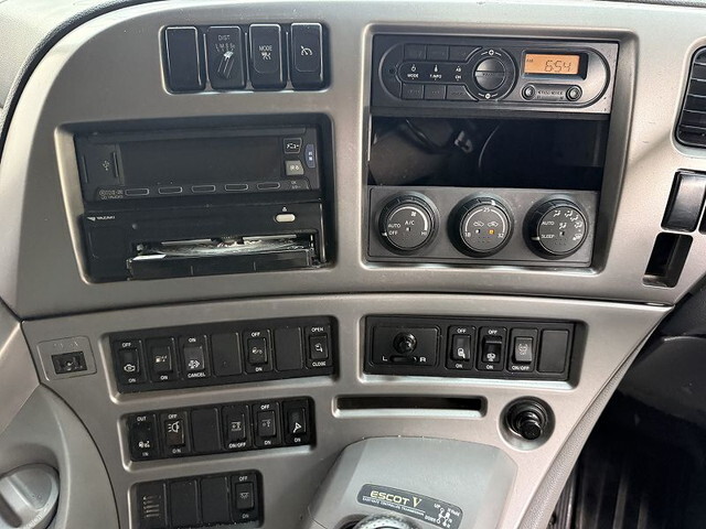 UDトラックスその他の車種アルミウイング大型（10t）[写真32]