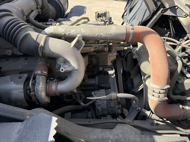 三菱ふそうファイター平ボディ中型（4t）[写真13]