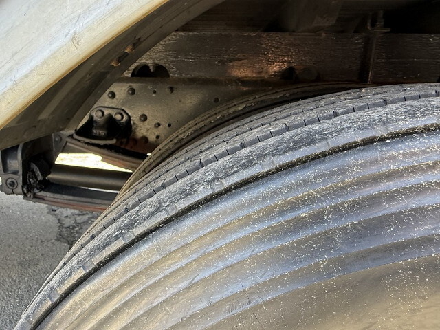 三菱ふそうファイター平ボディ中型（4t）[写真22]