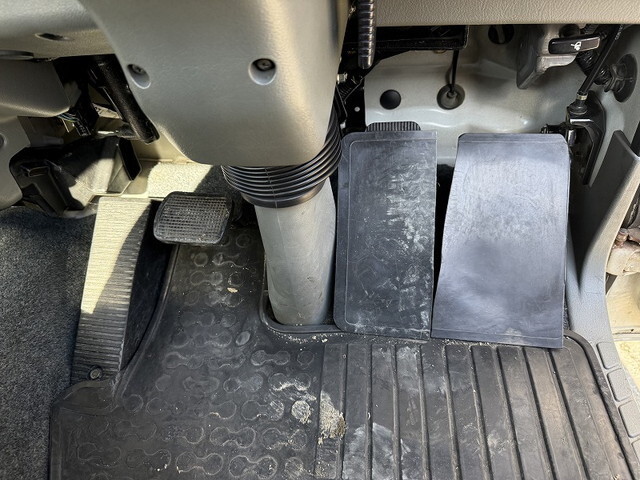 三菱ふそうファイター平ボディ中型（4t）[写真31]