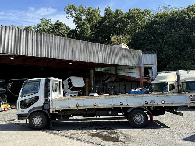 三菱ふそうファイター平ボディ中型（4t）[写真04]