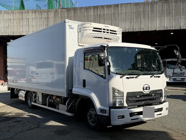 UDトラックスコンドル冷凍車（冷蔵車）中型（4t）[写真01]
