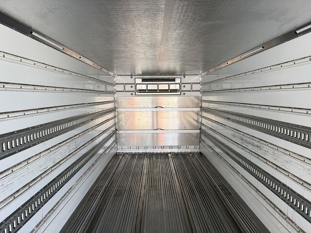 UDトラックスコンドル冷凍車（冷蔵車）中型（4t）[写真11]