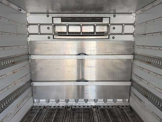 UDトラックスコンドル冷凍車（冷蔵車）中型（4t）[写真13]