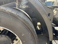 UDトラックスクオントレーラーヘッド（トラクターヘッド）大型（10t）[写真23]